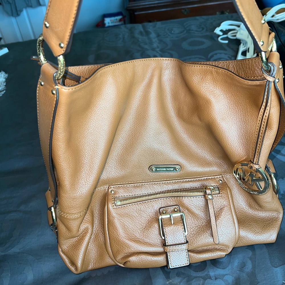 Michael kors shoulder bag